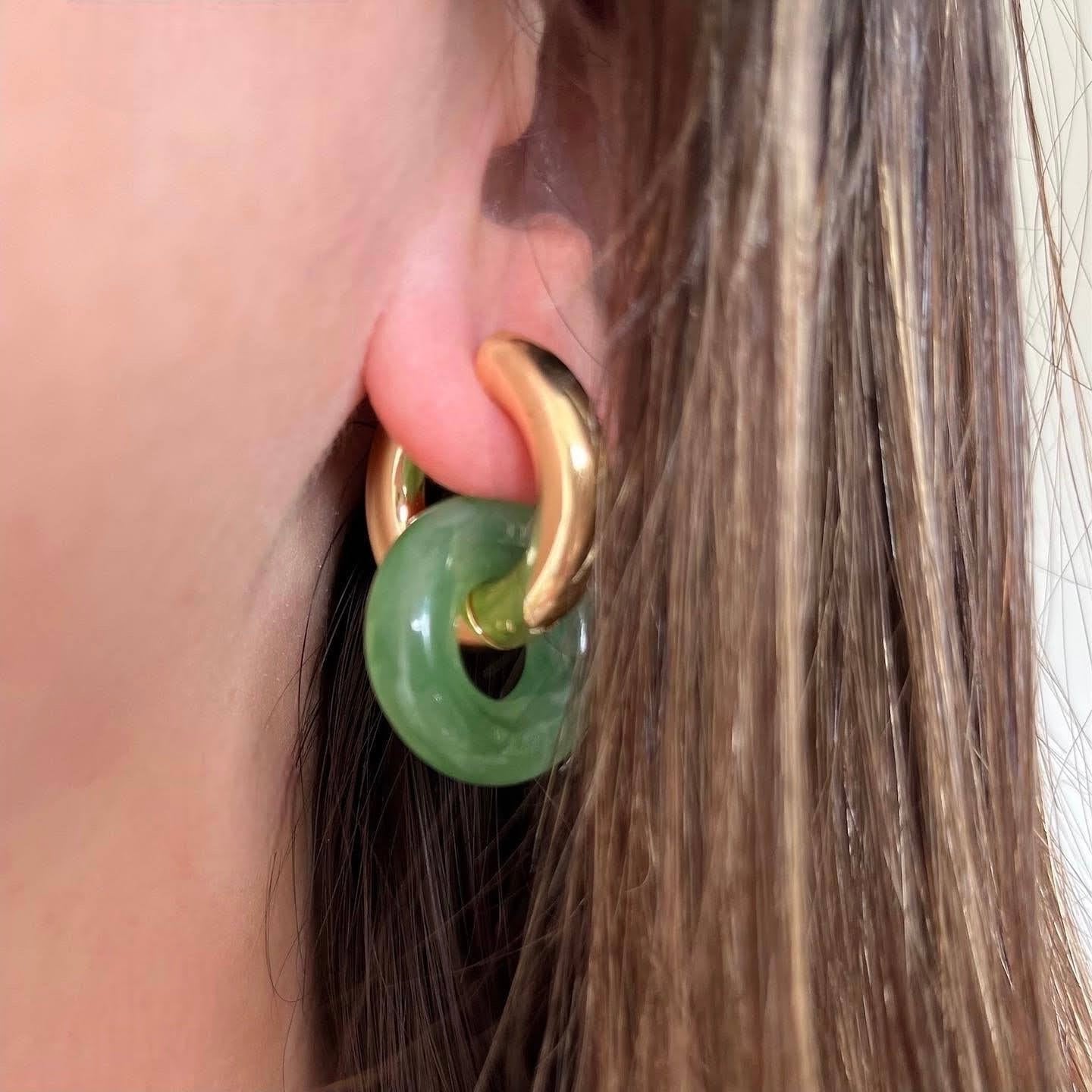Aros de argolla con donut color verde