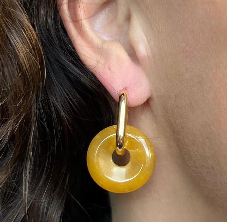 Aros de argolla con donut color mostaza