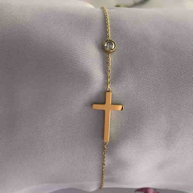 Pulsera de cadena con cruz y circón dorada dorado de acero quirúrgico