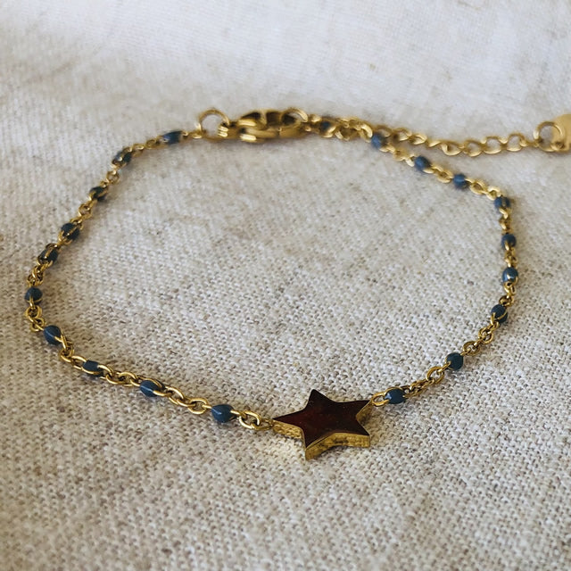 Pulsera de cadena con piedras y estrella dorado de acero quirúrgico
