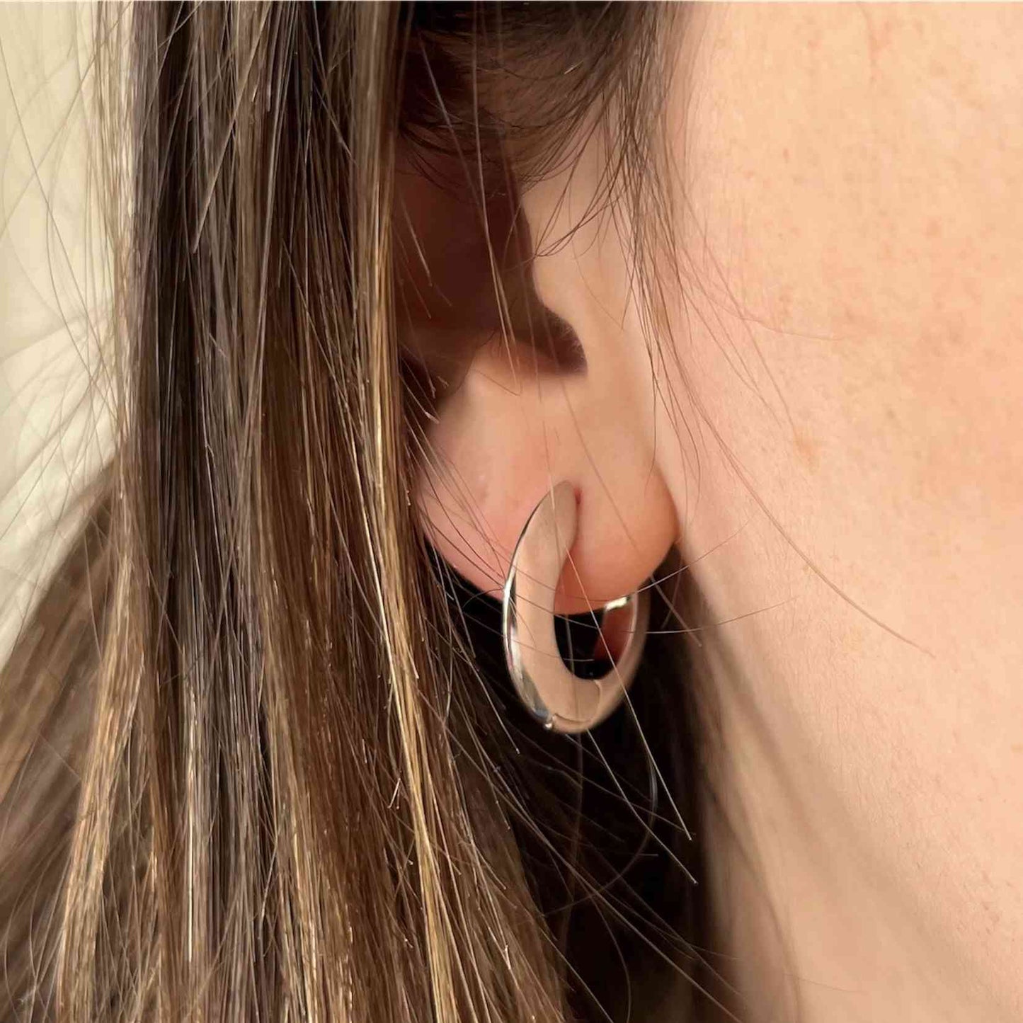 Aros de argollas pequeñas plateado de acero quirúrgico