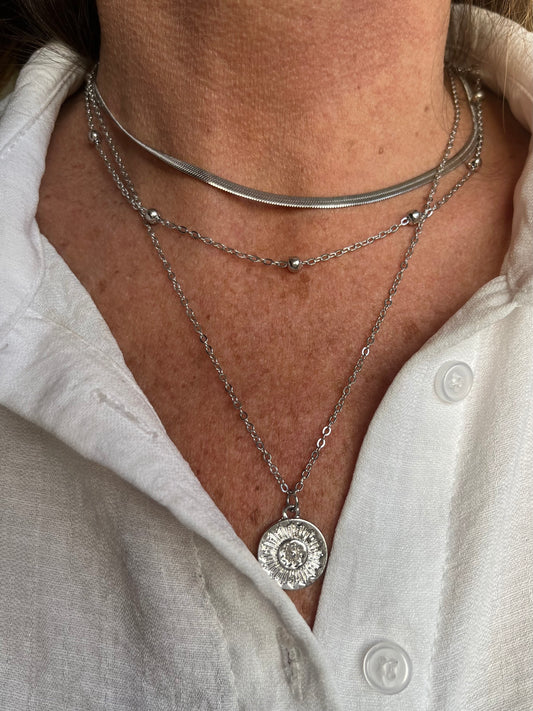 COLLAR TRIPLE PLATEADO