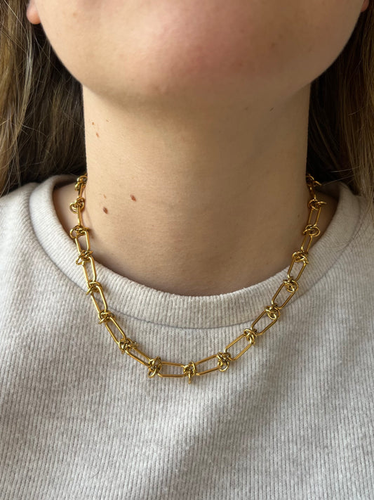 COLLAR ESLABONES AMARRADOS