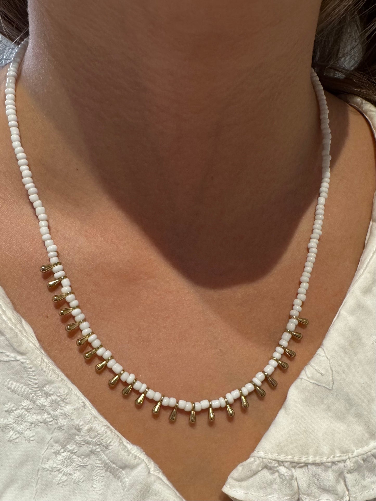 COLLAR MOSTACILLA DORADA