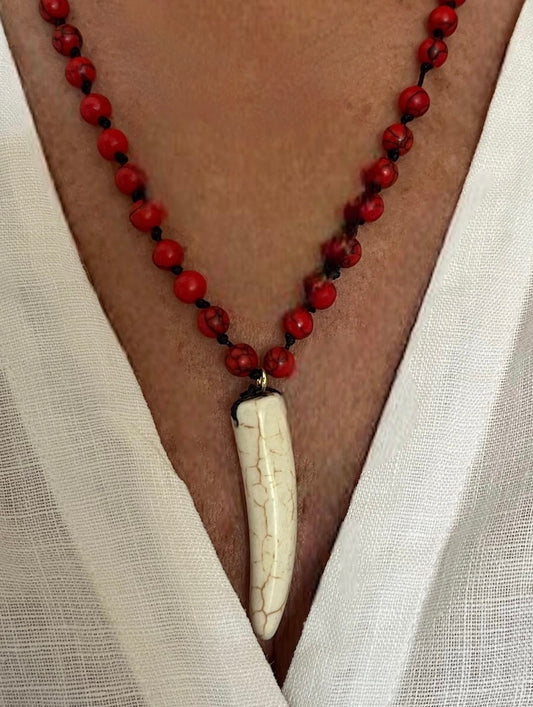 COLLAR ROJO PROFUNDO